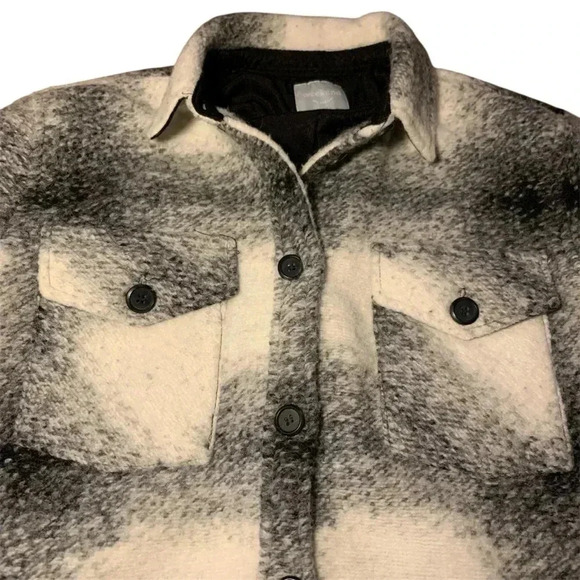 Weekend LA Wool Blend Shacket in Gunmetal Plaid- Size XS - Picture 3 of 10